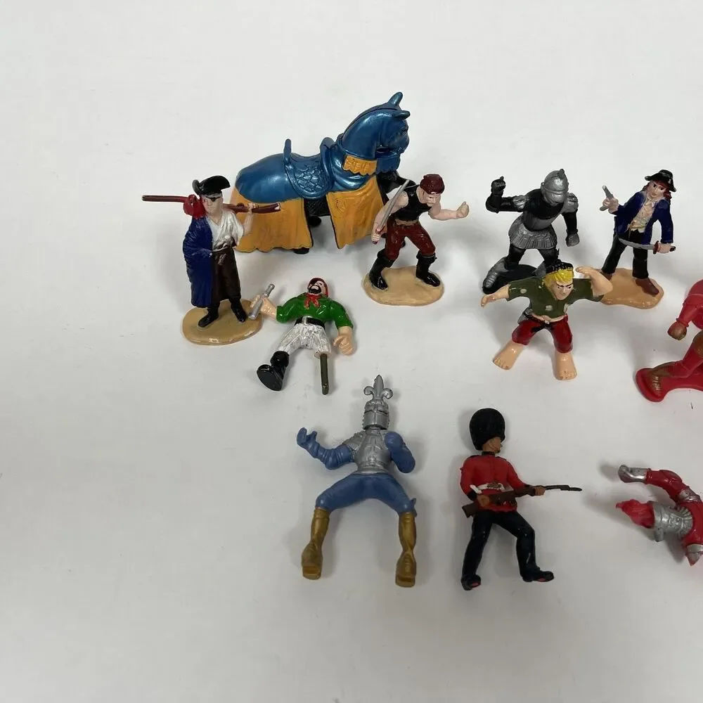 Safari Ltd. Pirates Horses Parrots Knights Figures‎ Lot